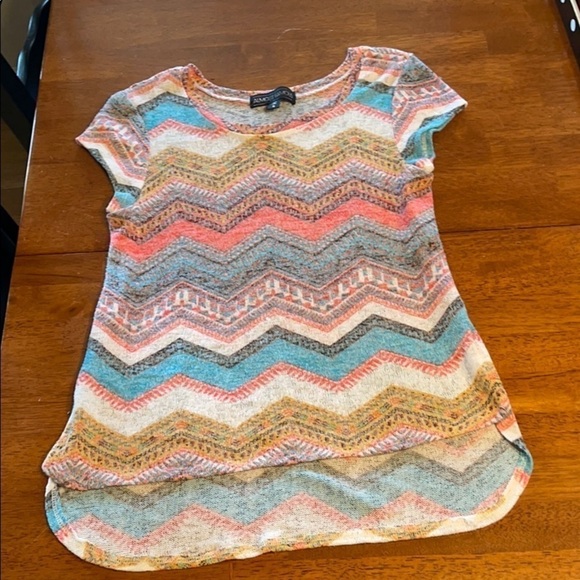 Almost Famous knit top high low shirt Aztec size S - Picture 1 of 2